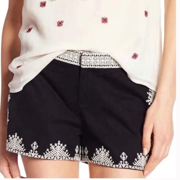 NWT Joie Gerardine Black & White Embroidered Shorts Chino Style Size 2 - Picture 8 of 10